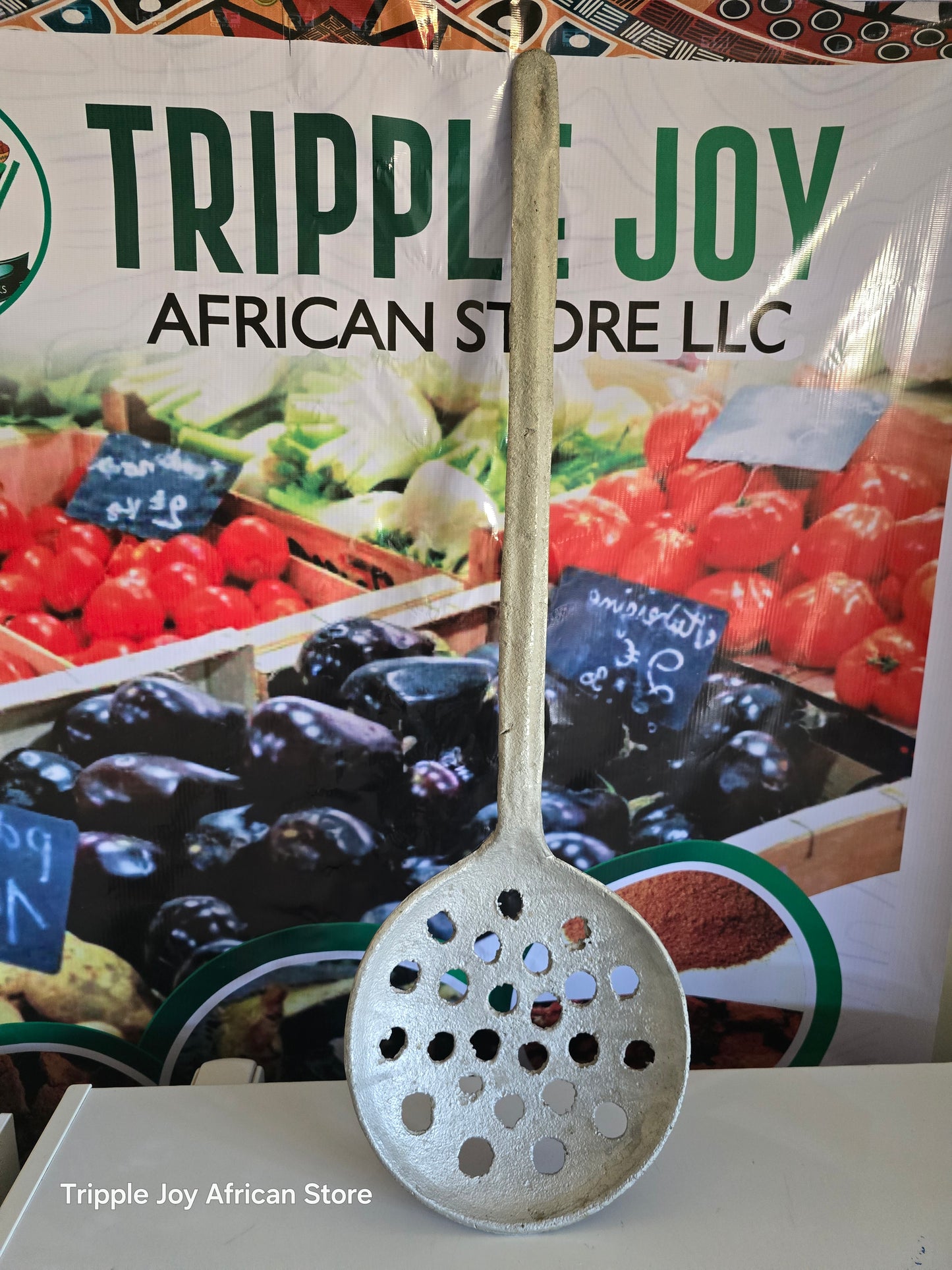 Cooking spoon and Iwakara