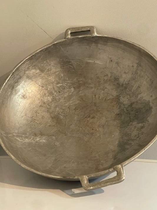 Frying pans( in different sizes)